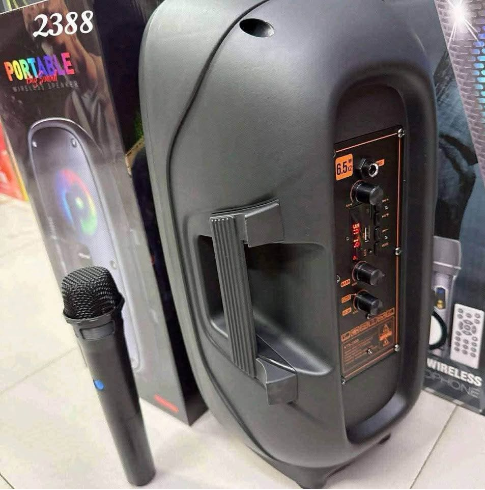 🎶 Cabina Parlante KTS-2388 con Doble Bocina de 6.5” + Micrófono Inalámbrico