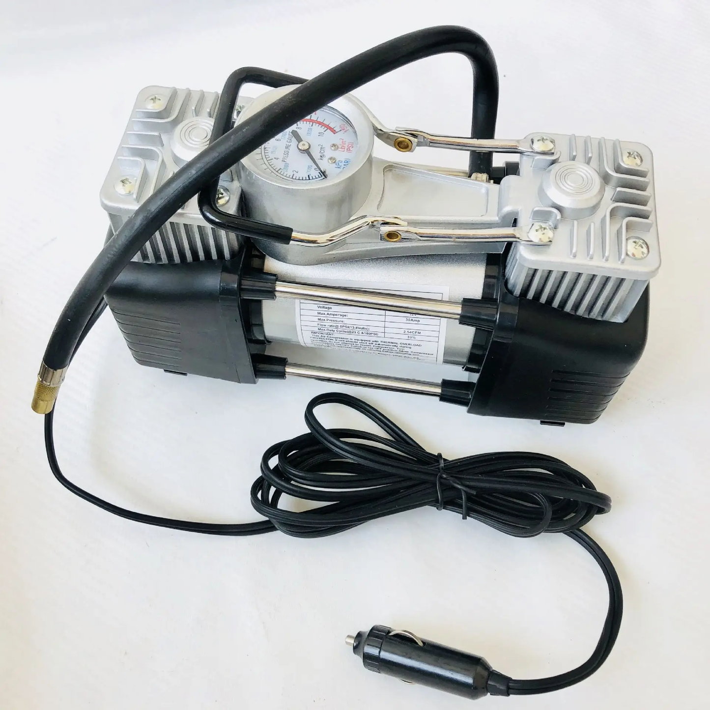 🔧 Mini Compresor de Aire Portátil 628 4x4 – Doble Cilindro 12V / 150 PSI