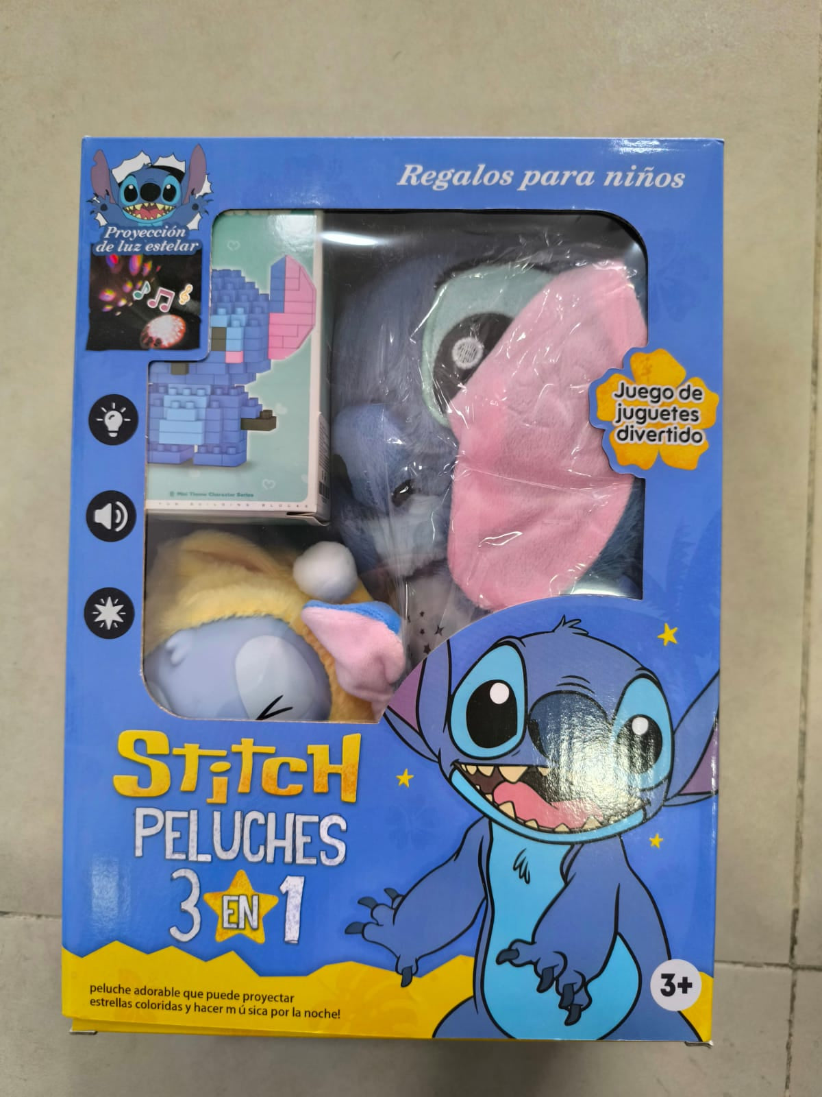 ✨ SET STITCH 3 EN 1 – PELUCHE PROYECTOR + FIGURA + BLOQUES ARMABLES
