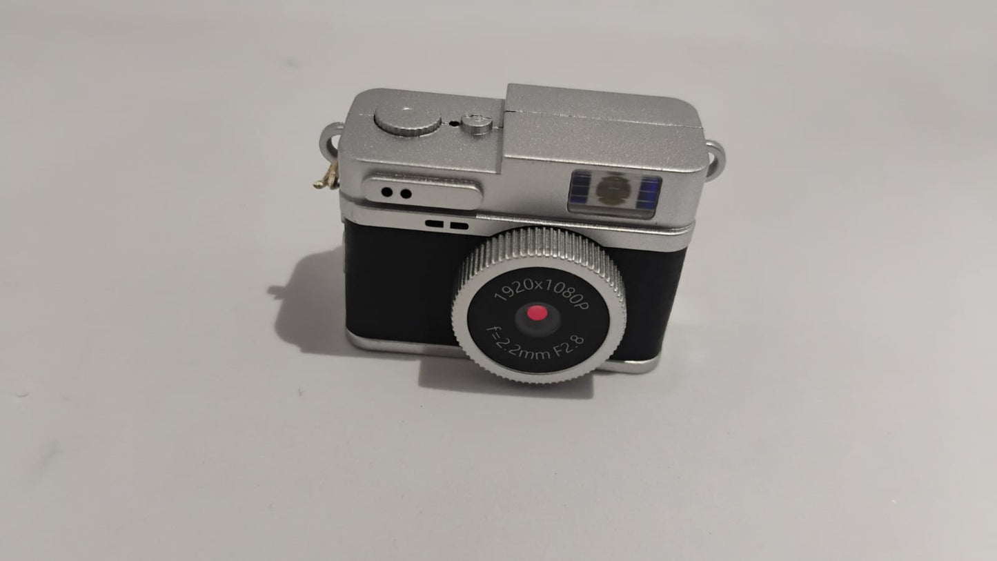 🛍️ MINI CÁMARA DIGITAL RECARGABLE – 1080P – ULTRA COMPACTA (4cm x 2cm)