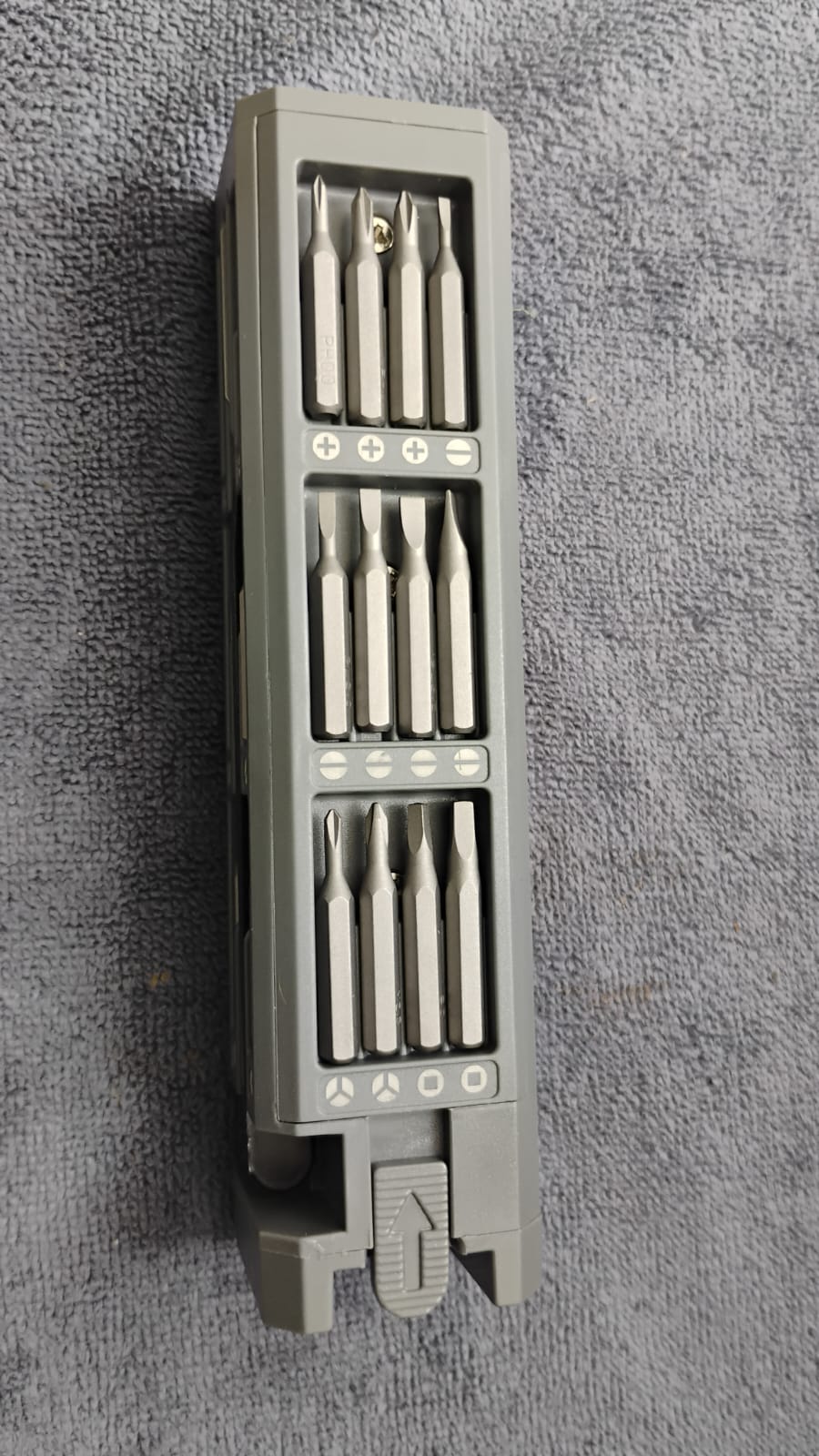 🧲 DESTORNILLADOR MAGNÉTICO 44 EN 1 PREMIUM DE PRECISIÓN – TODO EN UNO 🔧