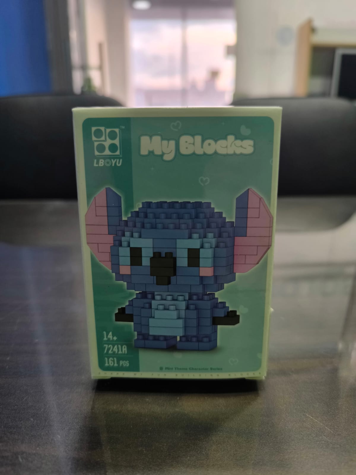 ✨ SET STITCH 3 EN 1 – PELUCHE PROYECTOR + FIGURA + BLOQUES ARMABLES