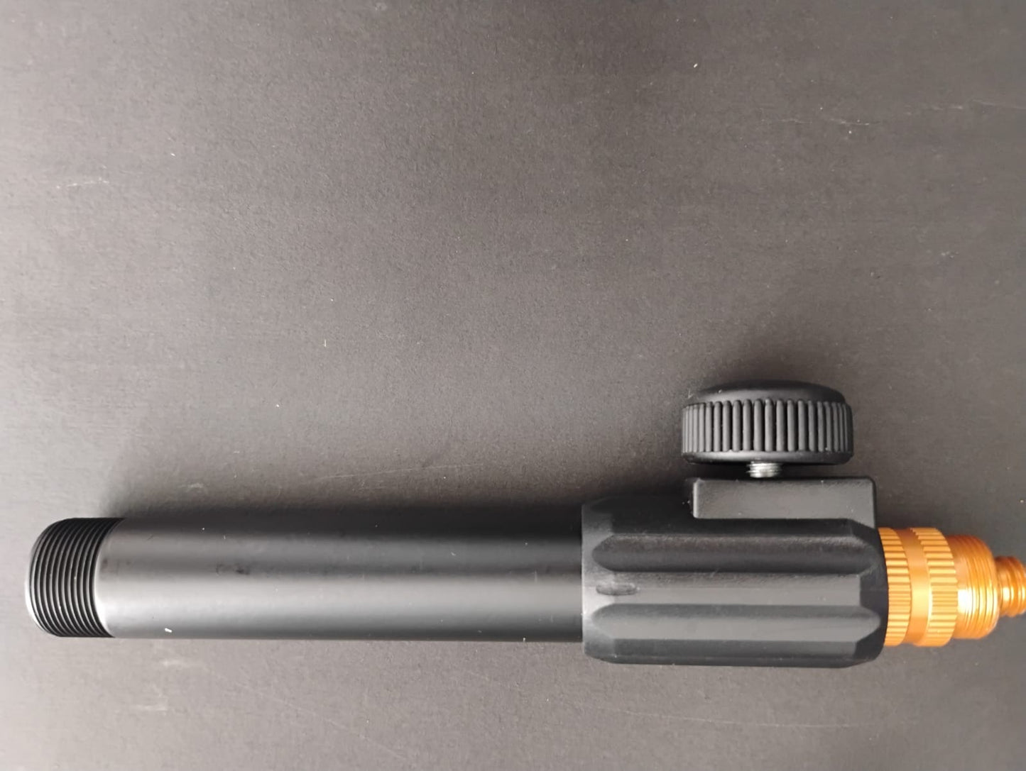 KIT MICRÓFONO CONDENSADOR BM-700 CON MALETÍN DE ALUMINIO Y TRIPODE 🎤