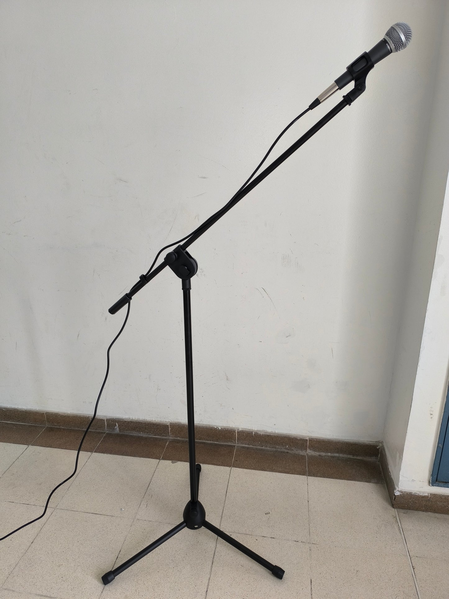 🎤 Trípode / Base (Piaña) Profesional para Micrófono