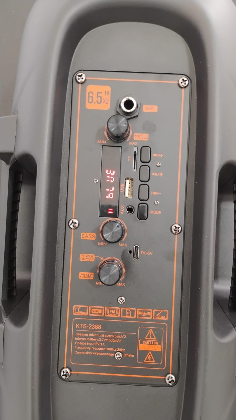 🎶 Cabina Parlante KTS-2388 con Doble Bocina de 6.5” + Micrófono Inalámbrico