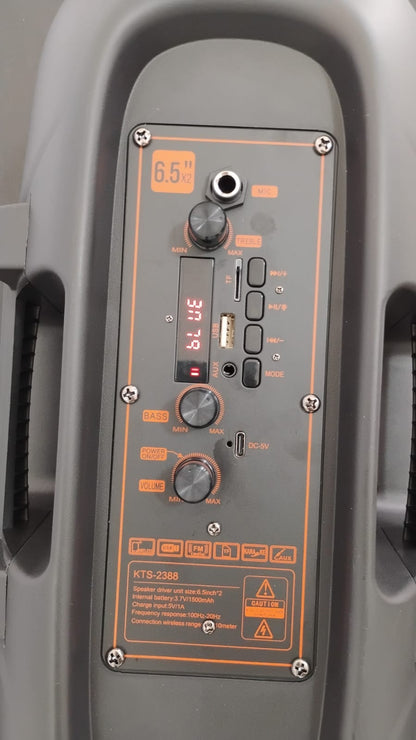 🎶 Cabina Parlante KTS-2388 con Doble Bocina de 6.5” + Micrófono Inalámbrico
