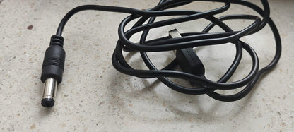 ORGANETA ROSADA 61 TECLAS + USB + MICRÓFONO